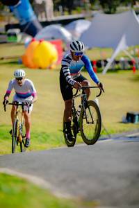 BIB: 
                            <button type="button" onclick="openModal(26181768)" class="btn btn-primary btn-sm float-right btn-popup" data-toggle="modal" data-target=".modal-high-quality">
                        <i class="fas fa-shopping-cart"></i> 添加到购物车
                    </button>
                                            <button type="button" onclick="isThisMe(26181768, true)" class="btn btn-success btn-sm float-right btn-popup btn-isme hidden" data-toggle="tooltip" data-placement="bottom" title="นี่คือรูปของคุณใช่ไหม คลิกที่นี่เพื่อเอาเข้าอัลบั้ม">
                        <i class="fas fa-plus"></i> 添加到相册
                    </button>
                    <button type="button" onclick="isThisMe(26181768, false)" class="btn btn-warning btn-sm float-right btn-popup btn-isnotme hidden">
                        <i class="fas fa-ban"></i> 从相册移除
                    </button>